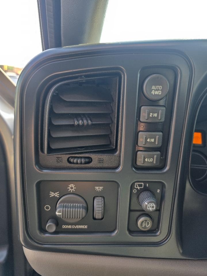 Chevrolet Tahoe 4WD 2001