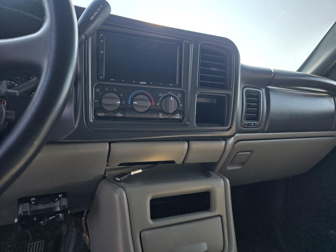 Chevrolet Tahoe 4WD 2001