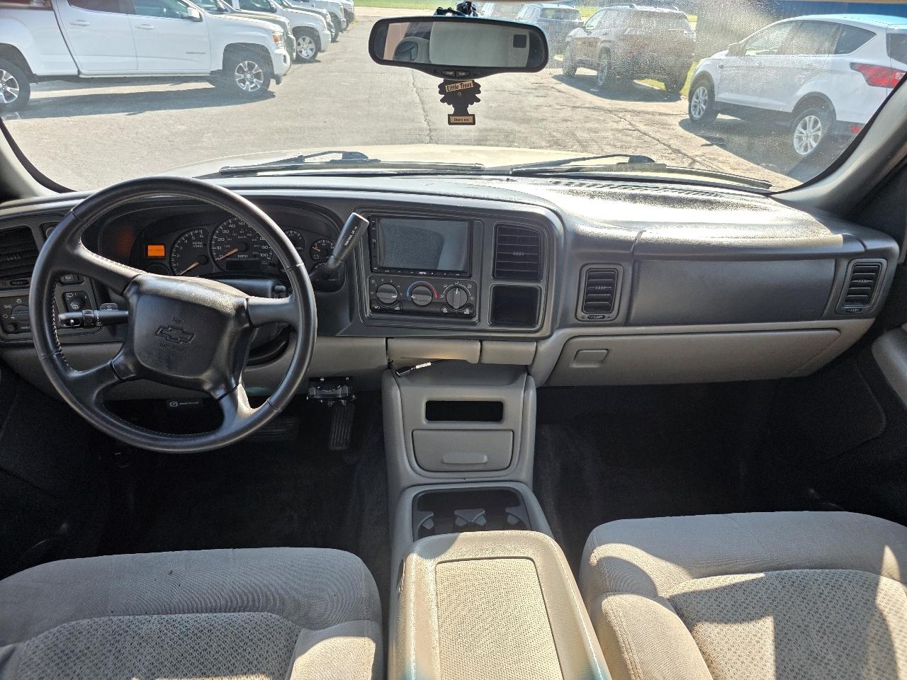 Chevrolet Tahoe 4WD 2001
