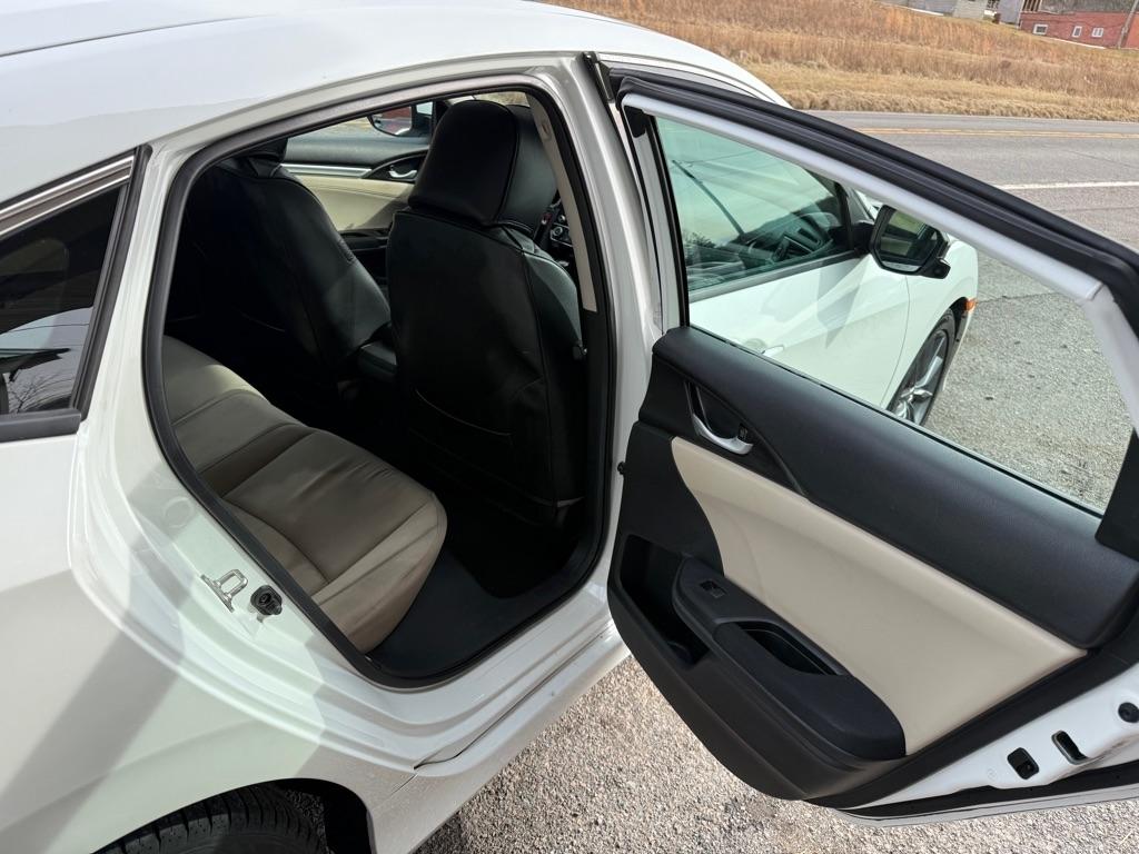 Honda Civic EX-T Sedan CVT 2019