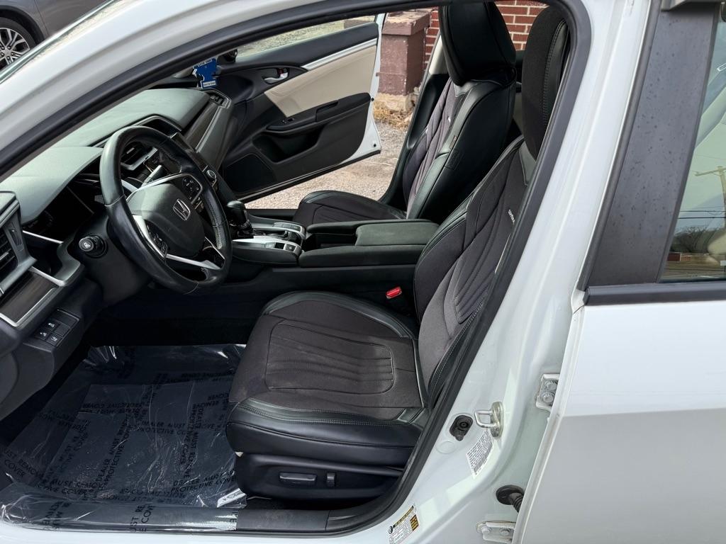 Honda Civic EX-T Sedan CVT 2019