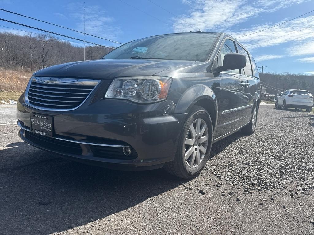 2016 Chrysler Town & Country Touring