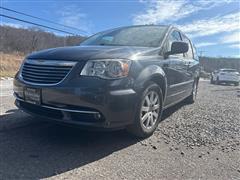 2016 Chrysler Town & Country 