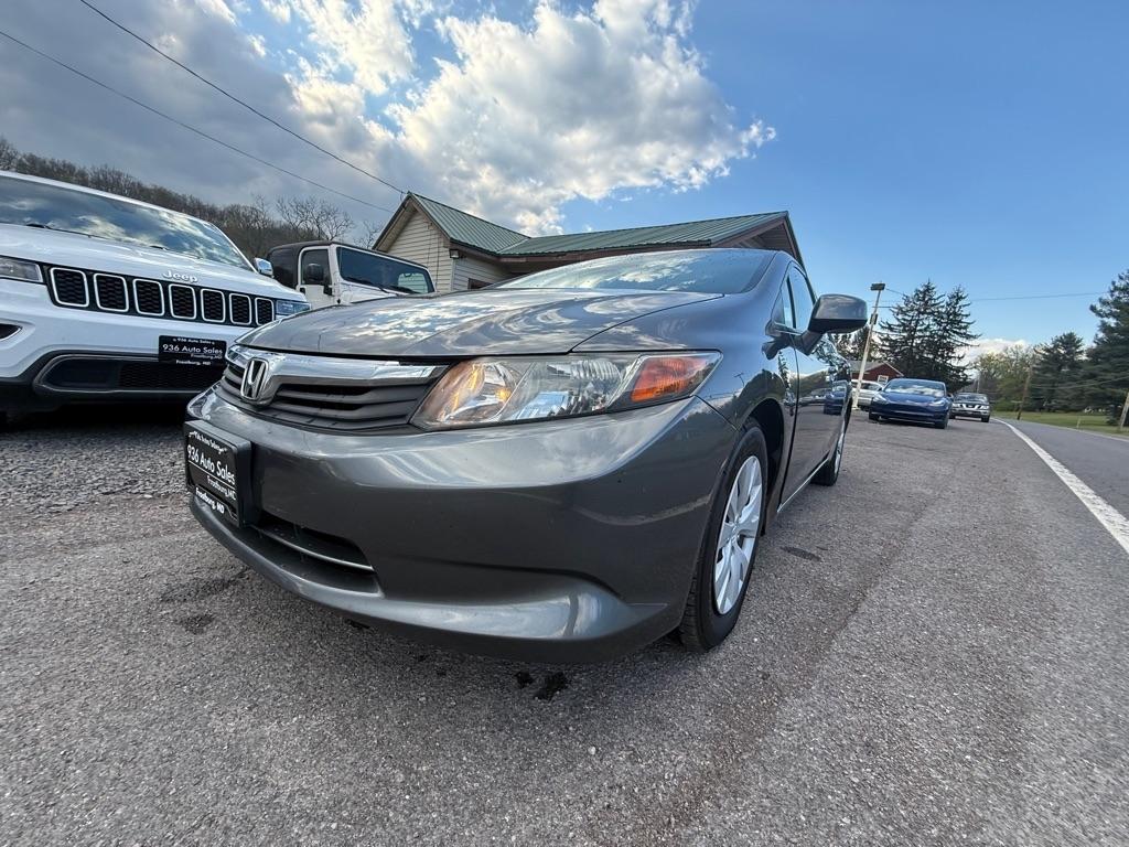 Honda Civic LX Sedan 5-Speed AT 2012