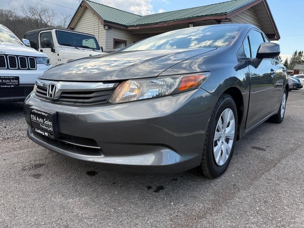 Honda Civic LX Sedan 5-Speed AT 2012