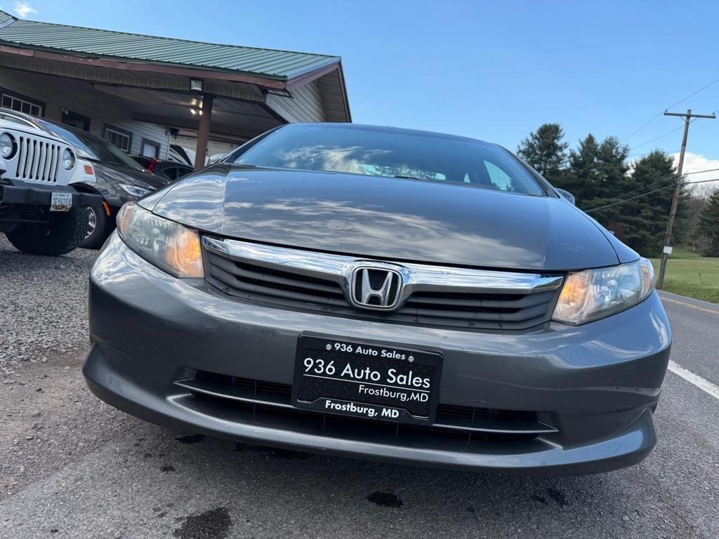 Honda Civic LX Sedan 5-Speed AT 2012