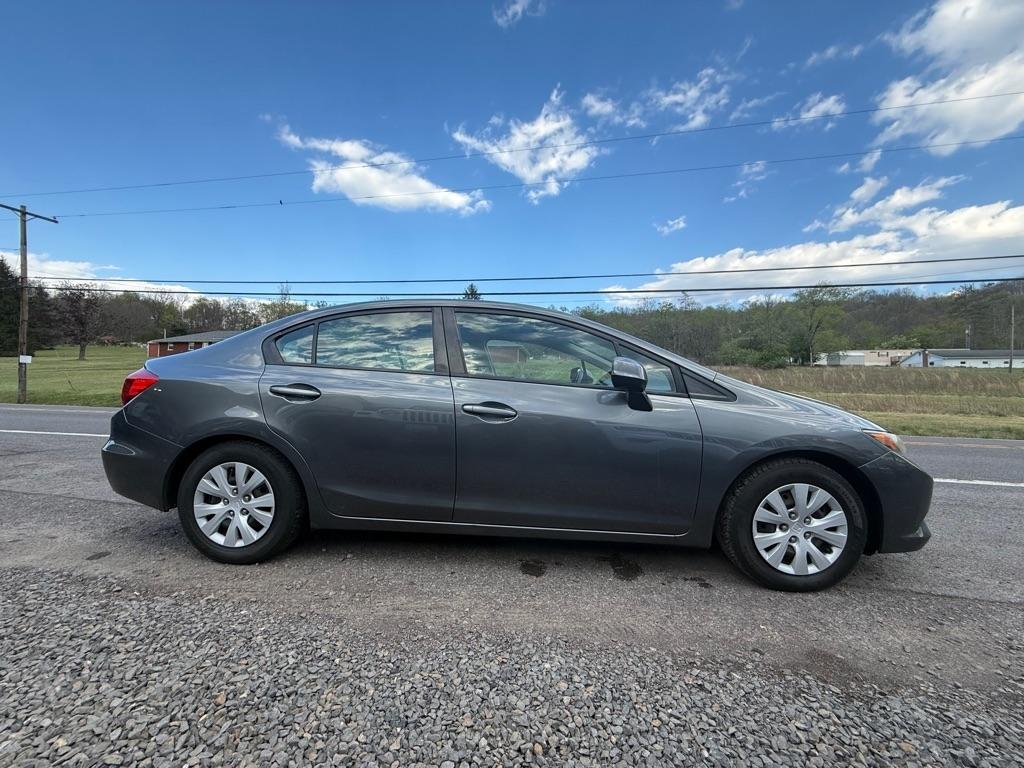 Honda Civic LX Sedan 5-Speed AT 2012