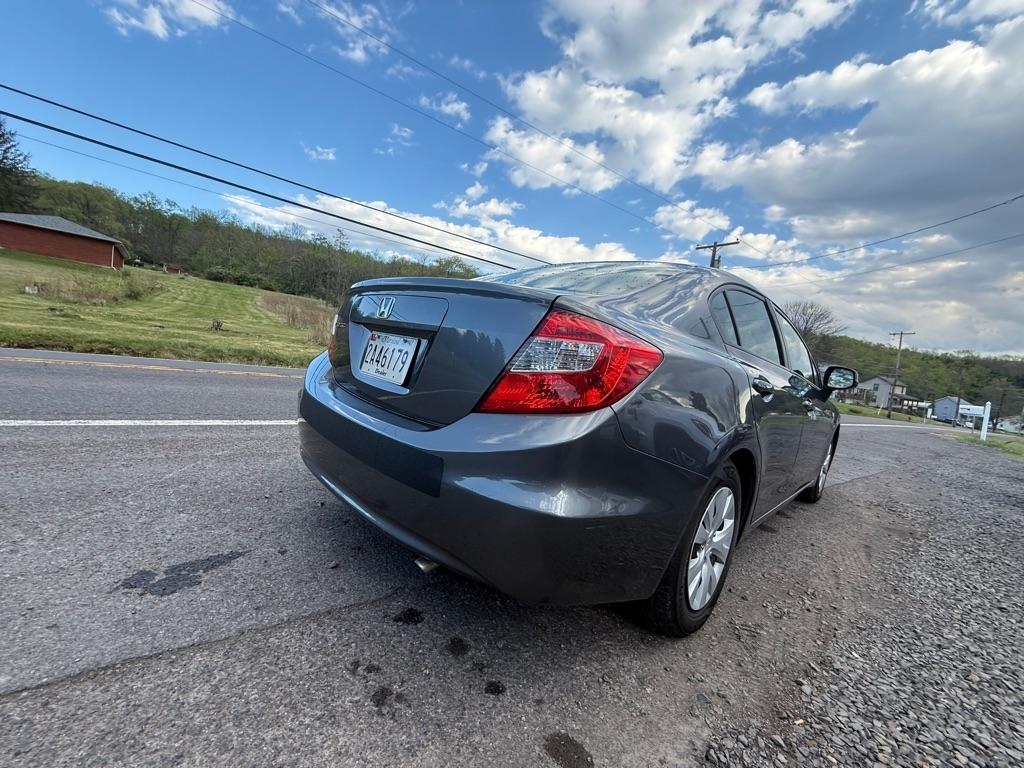 Honda Civic LX Sedan 5-Speed AT 2012