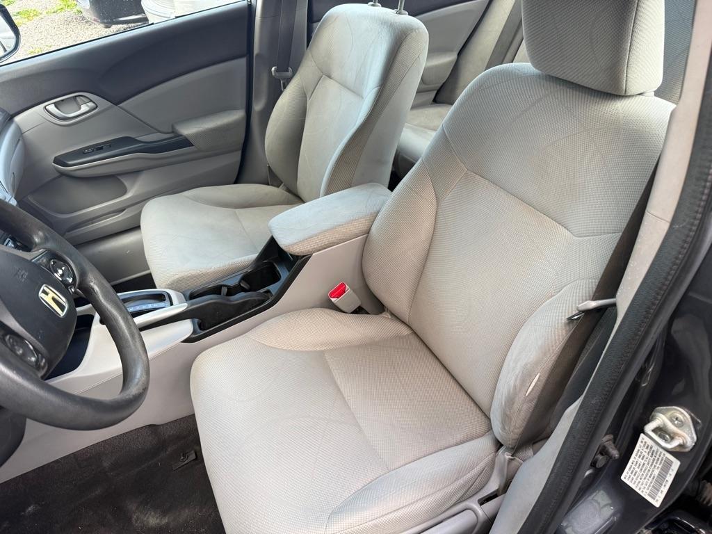 Honda Civic LX Sedan 5-Speed AT 2012