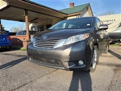 2013 Toyota Sienna 