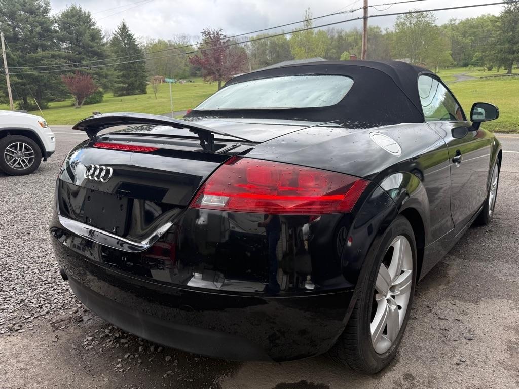 Audi TT 2.0T Roadster with S tronic 2009
