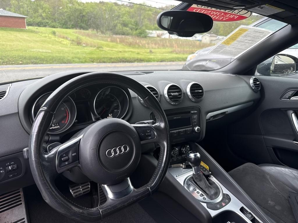 Audi TT 2.0T Roadster with S tronic 2009