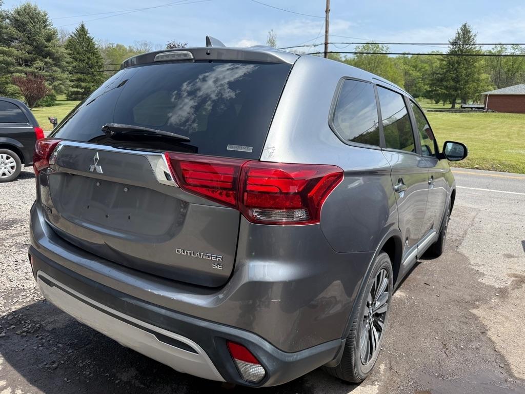 Mitsubishi Outlander SEL AWD 2019