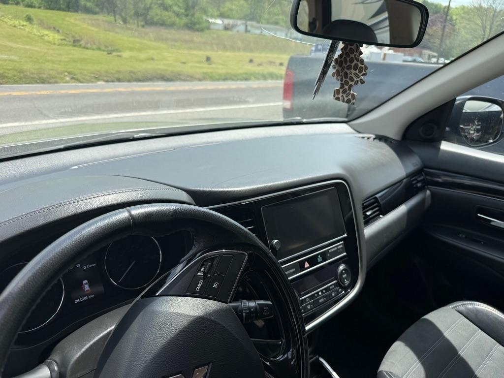 Mitsubishi Outlander SEL AWD 2019
