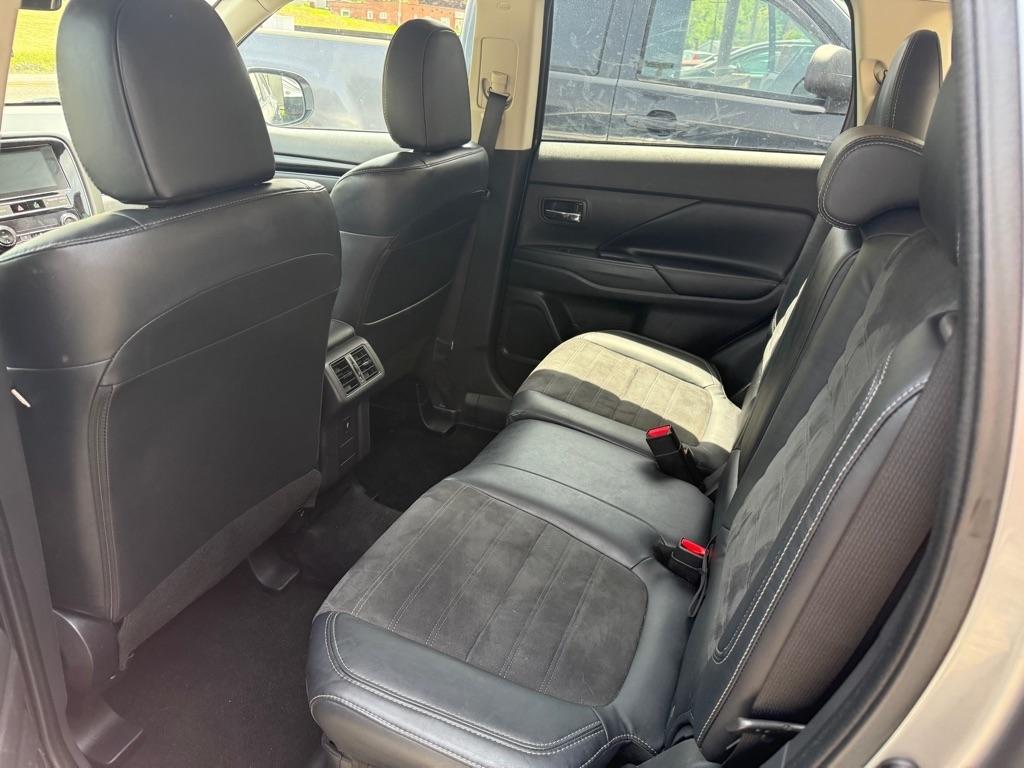Mitsubishi Outlander SEL AWD 2019