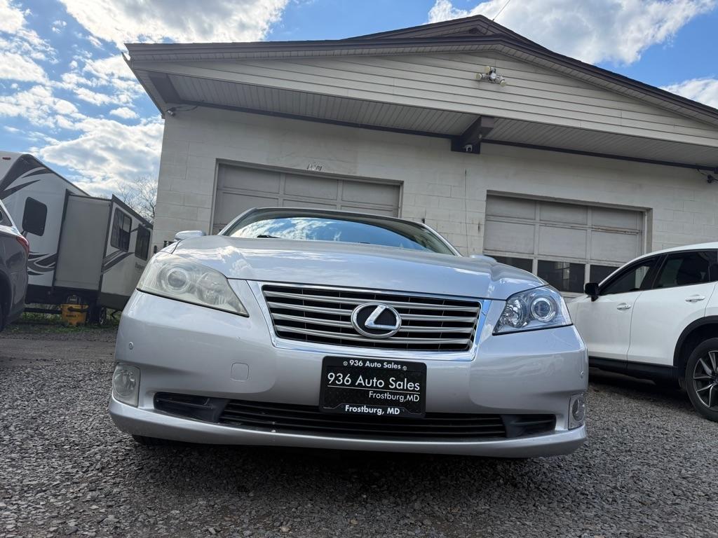 Lexus ES 350 Sedan 2012
