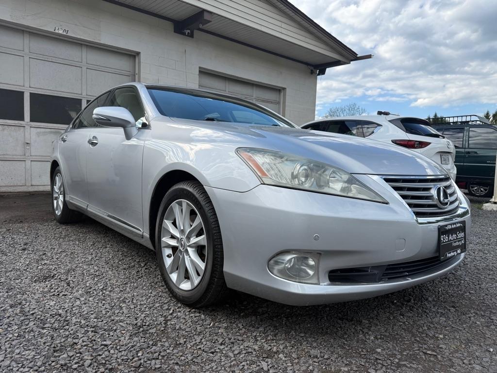 Lexus ES 350 Sedan 2012