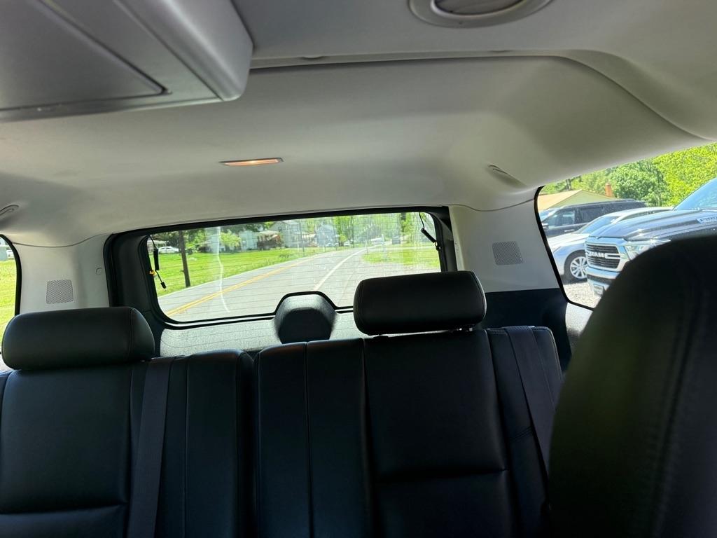 Cadillac Escalade ESV AWD Luxury 2013
