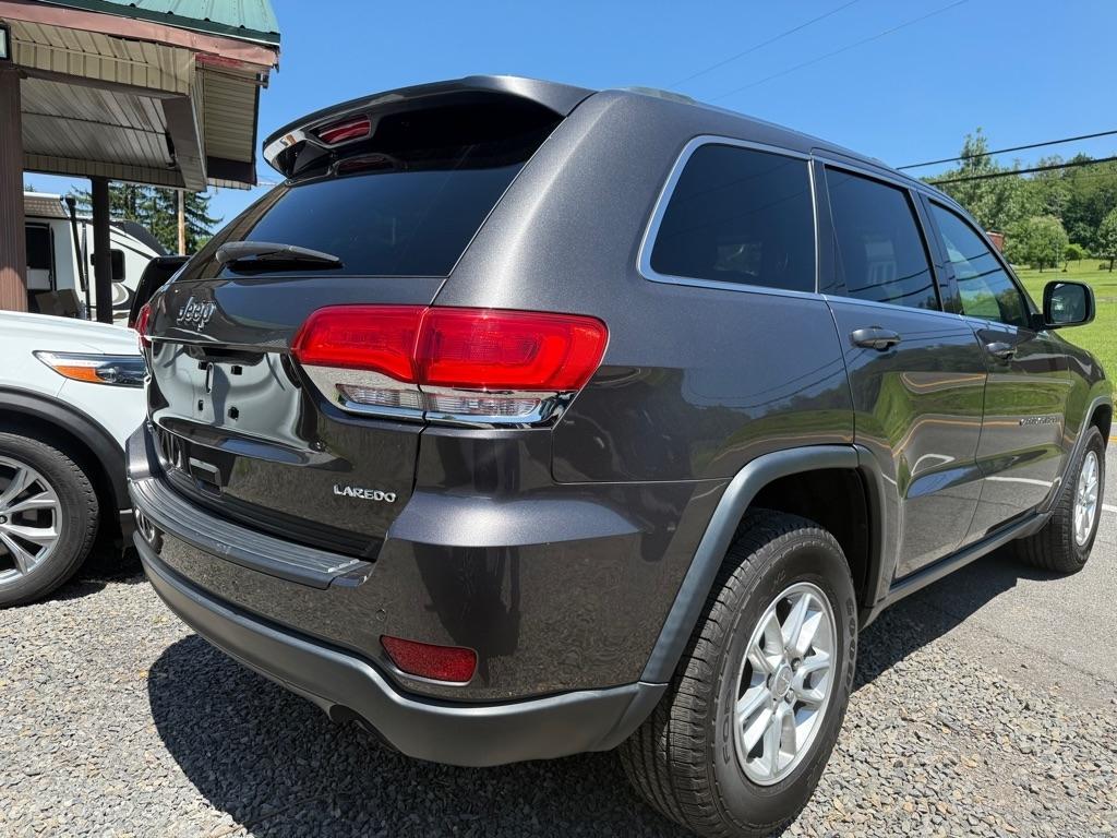 Jeep Grand Cherokee Laredo 4WD 2019