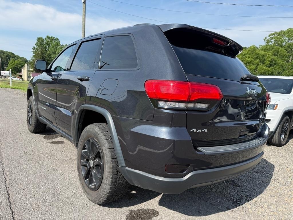 Jeep Grand Cherokee Laredo 4WD 2016
