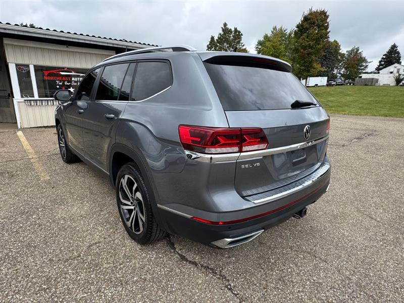 2022 Volkswagen Atlas V6 SEL photo 5
