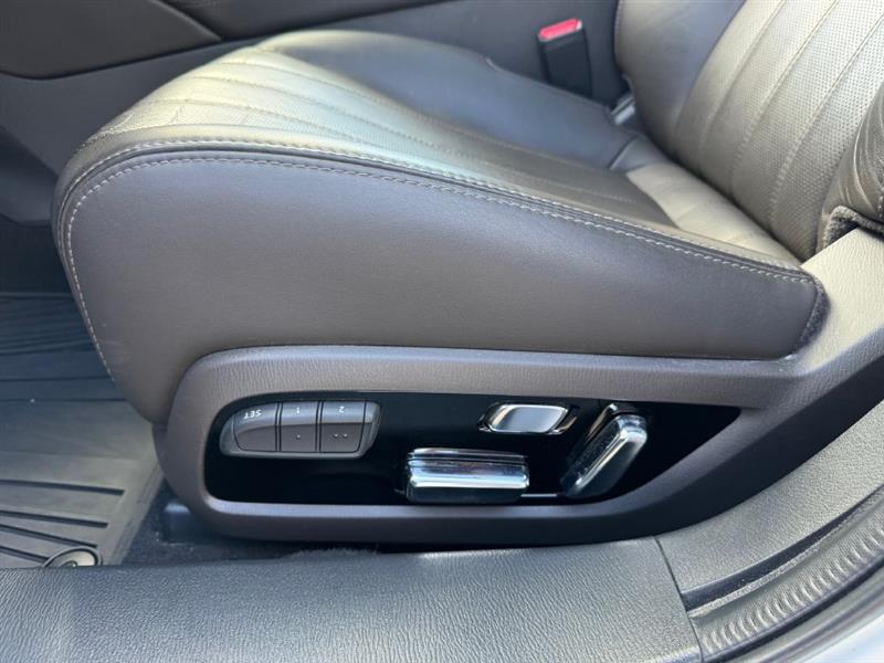 2020 Mazda Mazda6 Signature photo 36
