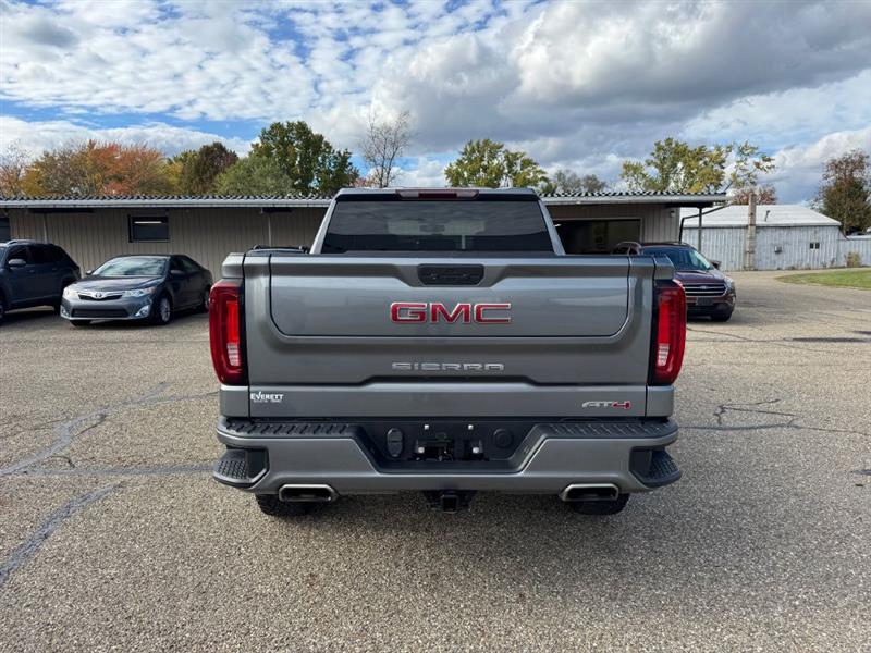 GMC Sierra 1500 AT4 Crew Cab Long Box 4WD 2021 GMC Sierra 1500 AT4 Crew Cab Long Box 4WD 2021