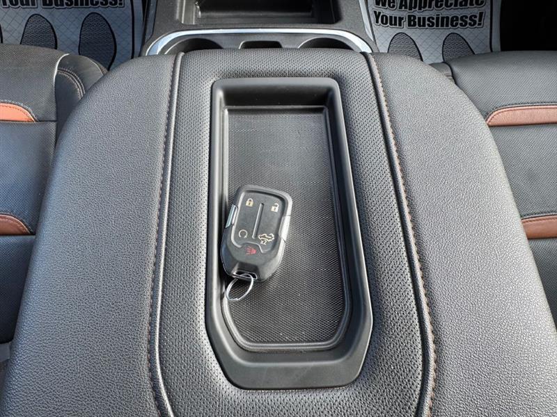 GMC Sierra 1500 AT4 Crew Cab Long Box 4WD 2021 GMC Sierra 1500 AT4 Crew Cab Long Box 4WD 2021