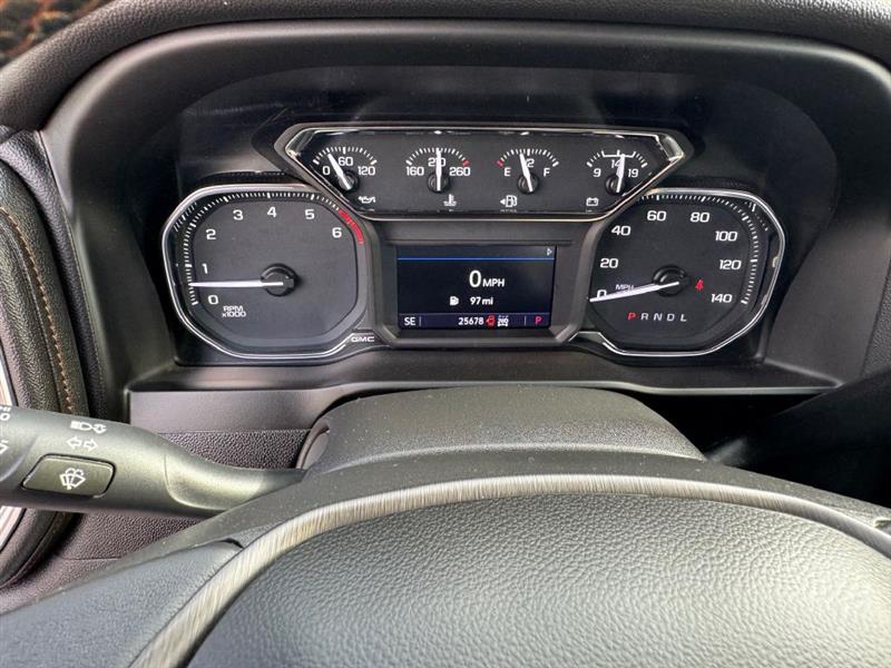 GMC Sierra 1500 AT4 Crew Cab Long Box 4WD 2021 GMC Sierra 1500 AT4 Crew Cab Long Box 4WD 2021