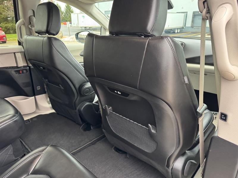 Chrysler Pacifica Touring L 2024