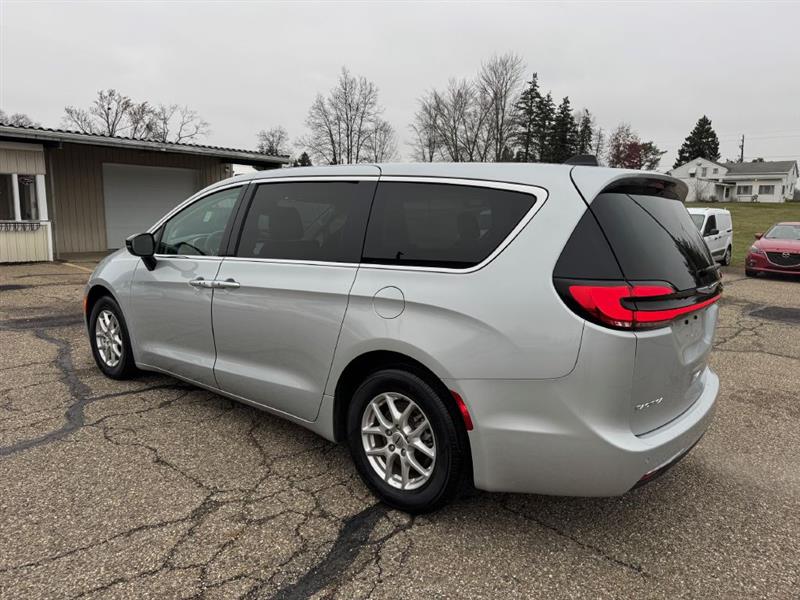 Chrysler Pacifica Touring L 2024