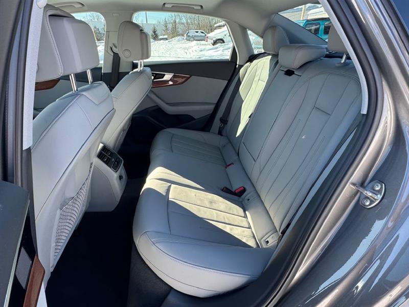 Audi A4 Premium quattro 2022