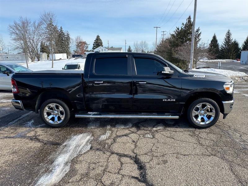 RAM 1500 Big Horn Crew Cab SWB 4WD 2020