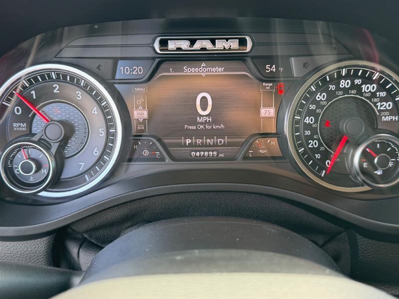 RAM 1500 Big Horn Crew Cab SWB 4WD 2020