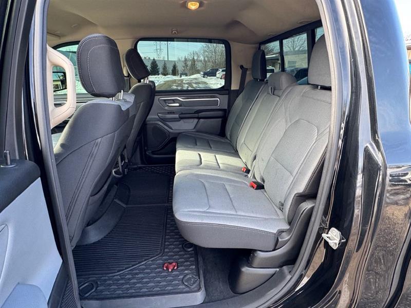 RAM 1500 Big Horn Crew Cab SWB 4WD 2020