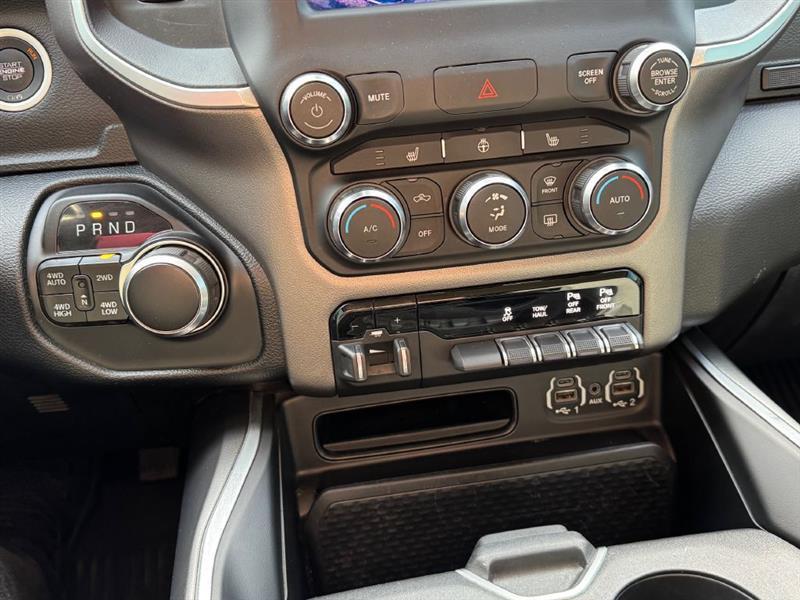 RAM 1500 Big Horn Crew Cab SWB 4WD 2020