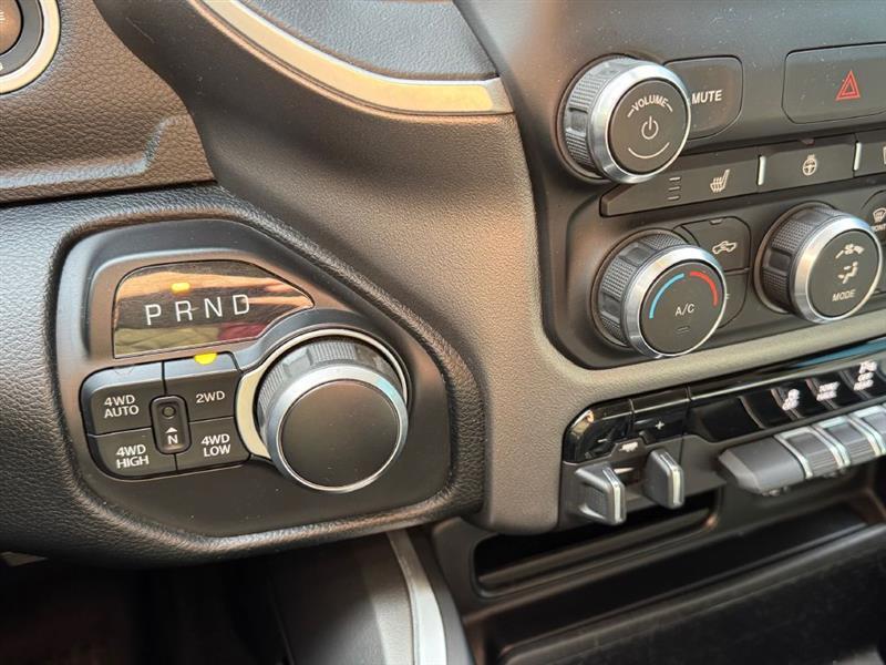 RAM 1500 Big Horn Crew Cab SWB 4WD 2020