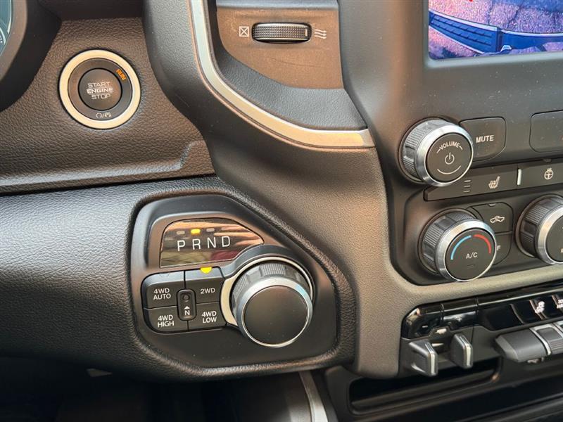 RAM 1500 Big Horn Crew Cab SWB 4WD 2020