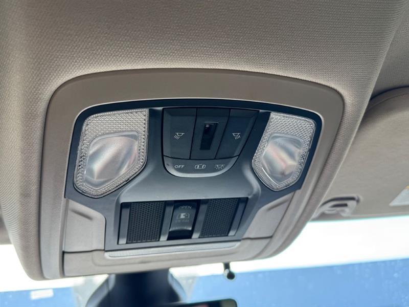 RAM 1500 Big Horn Crew Cab SWB 4WD 2020