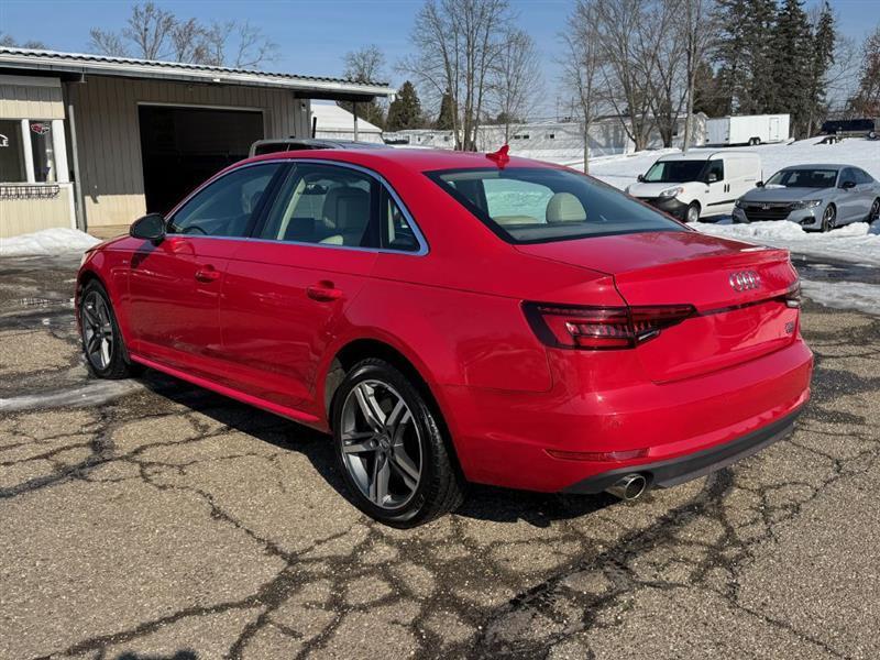Audi A4 2.0T Prestige quattro Sedan 2017