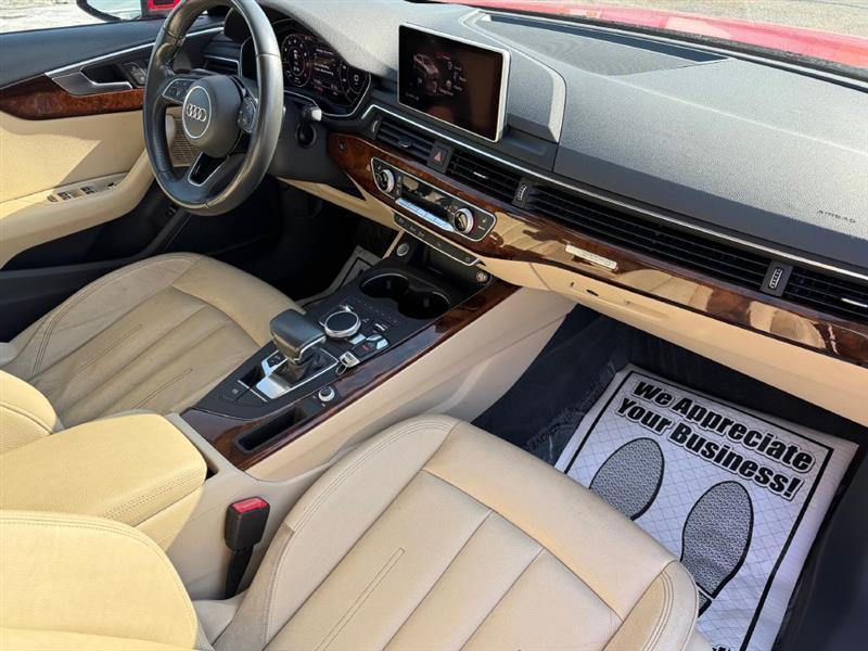 Audi A4 2.0T Prestige quattro Sedan 2017