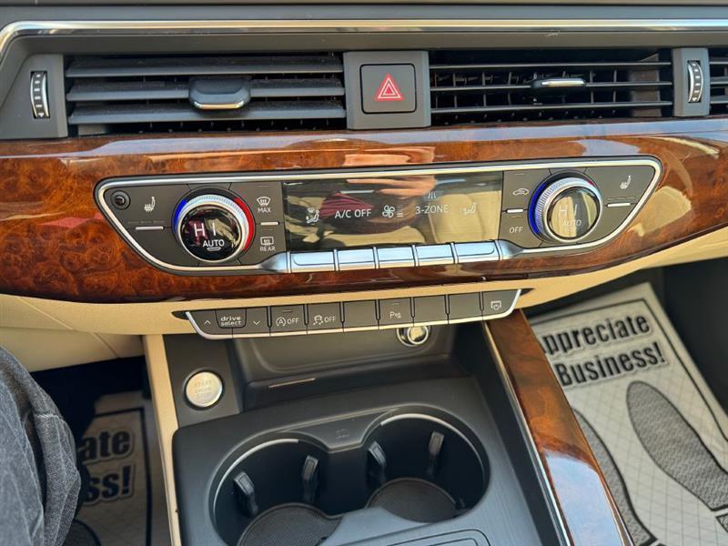 Audi A4 2.0T Prestige quattro Sedan 2017