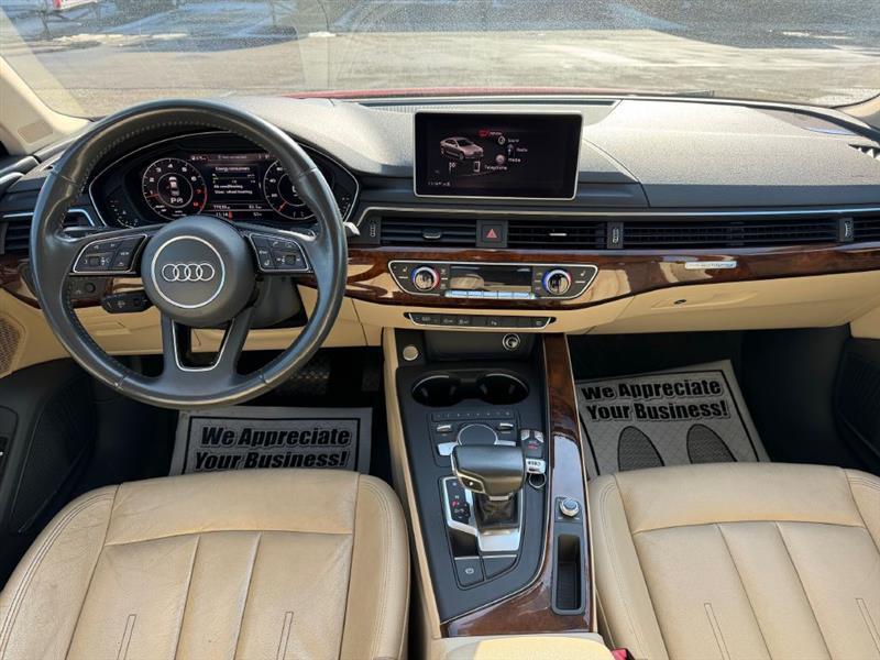 Audi A4 2.0T Prestige quattro Sedan 2017