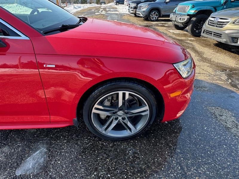 Audi A4 2.0T Prestige quattro Sedan 2017