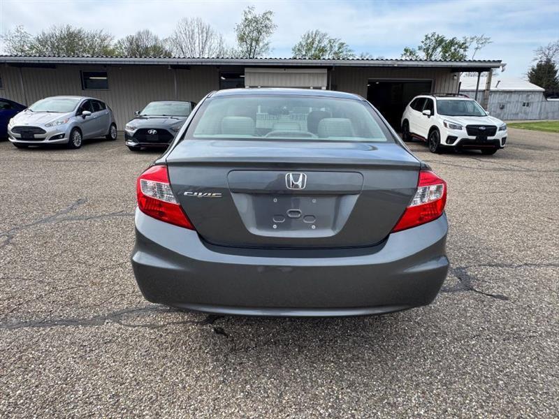 Honda Civic LX Sedan 5-Speed AT 2012