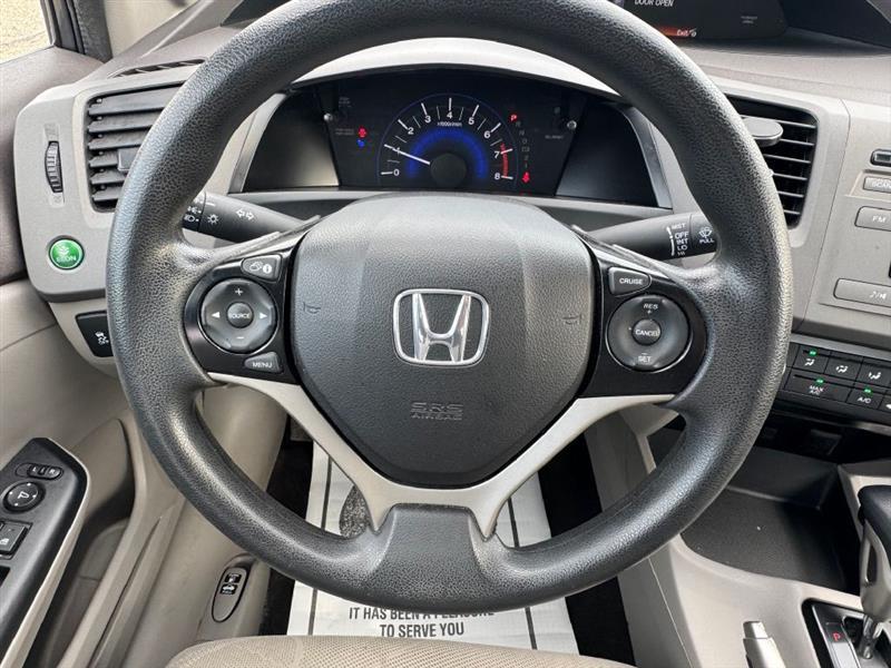 Honda Civic LX Sedan 5-Speed AT 2012
