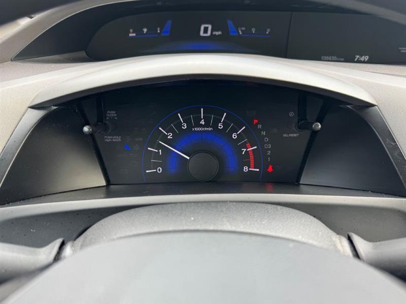 Honda Civic LX Sedan 5-Speed AT 2012