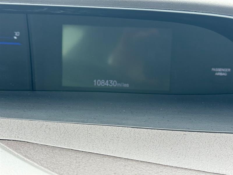 Honda Civic LX Sedan 5-Speed AT 2012