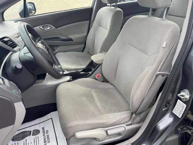 Honda Civic LX Sedan 5-Speed AT 2012