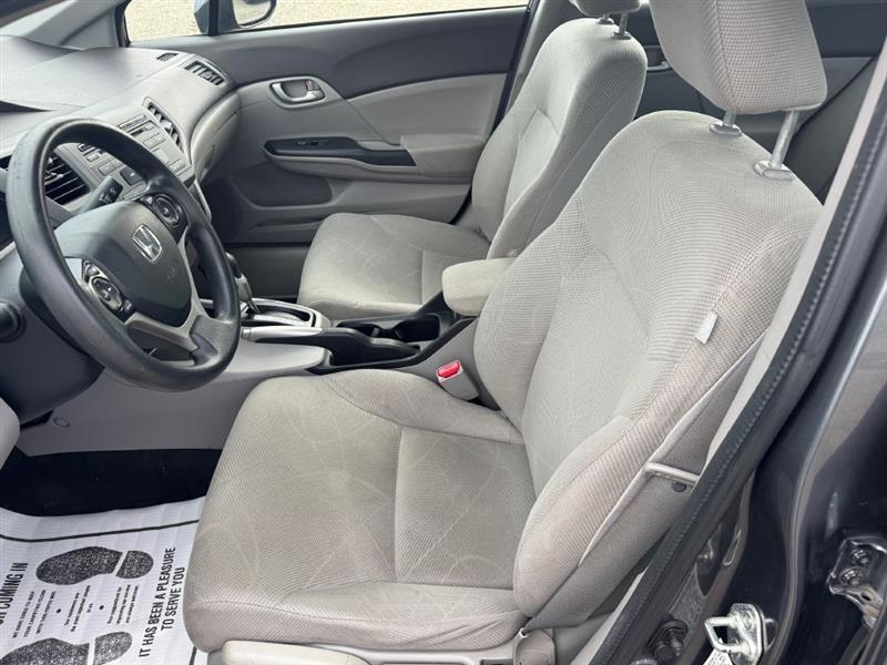 Honda Civic LX Sedan 5-Speed AT 2012